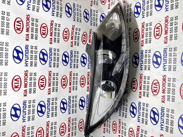 Фара передня права 921023U250 HYUNDAI