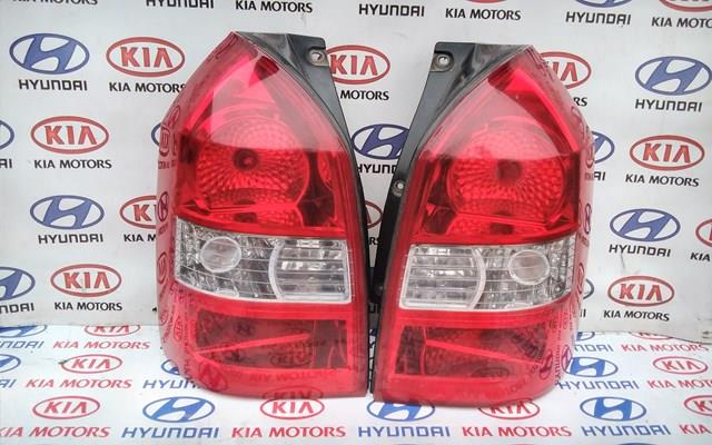 Задній правий стоп 924022E010 HYUNDAI