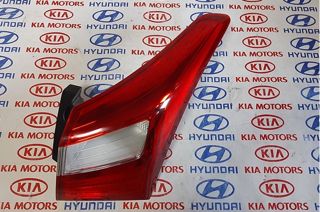 Задній правий зовнішній ліхтар 92402A50 HYUNDAI
