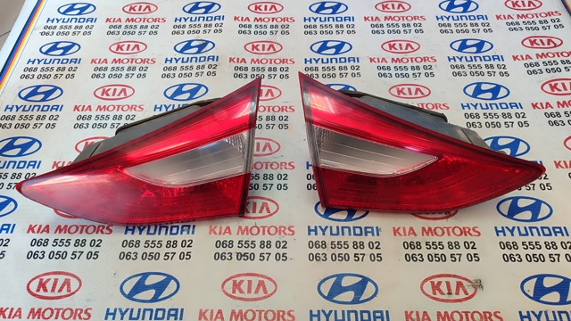 Задня ліва внутрішня фара 92403A5010 HYUNDAI