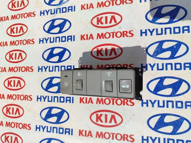 Кнопка вкл.протитуманних фар 933702F00087 HYUNDAI