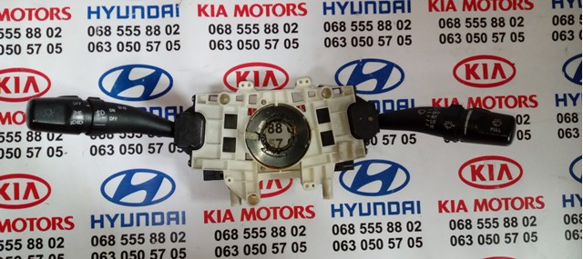 Перемикач підрульовий, правий 934352F000 HYUNDAI