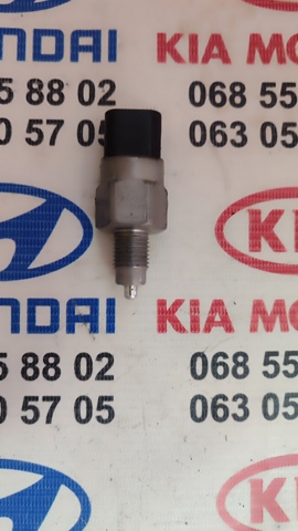 Датчик включення ліхтарів заднього ходу 9386039003 HYUNDAI