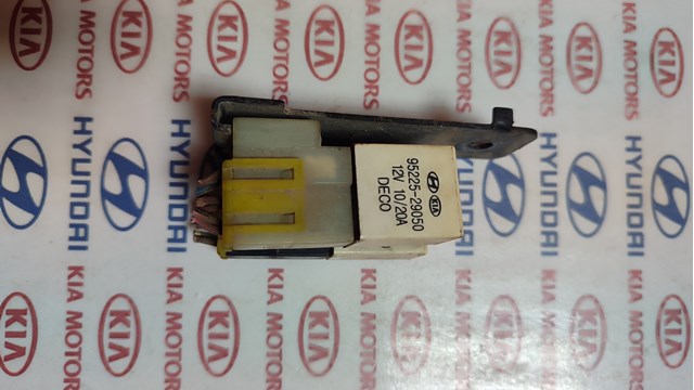 Реле електричне багатофункціональне 9522529050 HYUNDAI