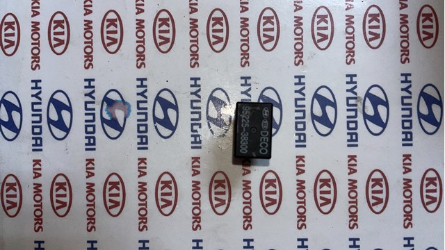 Реле електричне багатофункціональне 9522538300 HYUNDAI