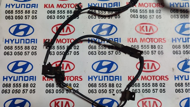 Датчик ABS передній правий 956702E310 HYUNDAI