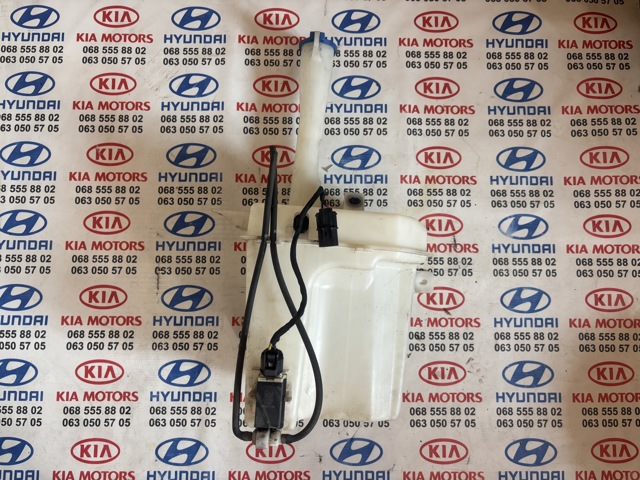 Водяний бачок омивача скла 986101H000 HYUNDAI