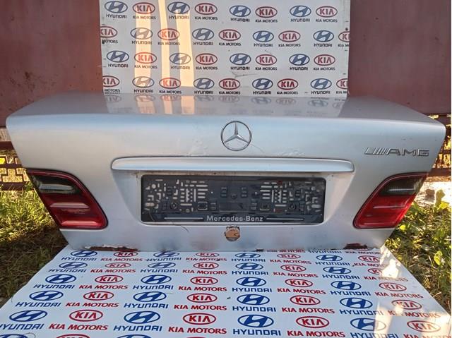 Ліхтар задній внутрішній правий A2108204064 MERCEDES
