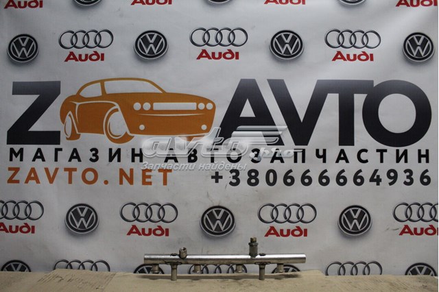 Рампа форсунок системи упорскування палива 06H133317C VAG