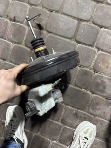 Вакуумника 3C1614106A VAG