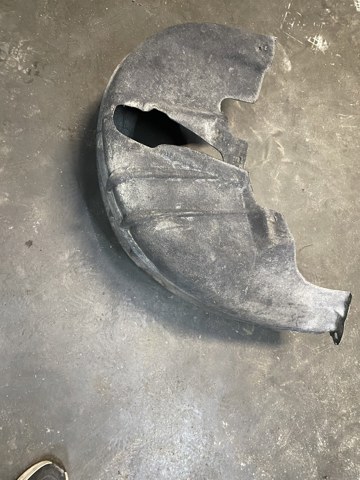 Підкрилок задній лівий 5C6810971D VAG