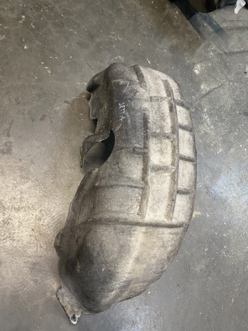 Підкрилок заднього крила, правий 5C6810972E VAG