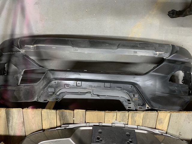 Буфер (бампер) передній 620225HK0H NISSAN