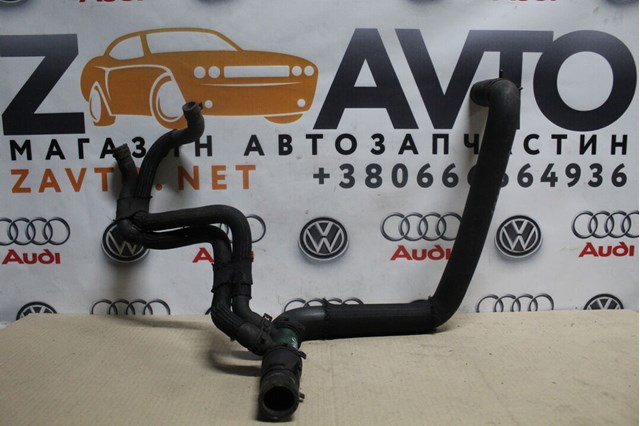 Шланг/патрубок радіатора охолодження, нижній 8200413834 RENAULT