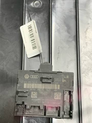 Блок комфорту передніх дверей 8T0959792P VAG