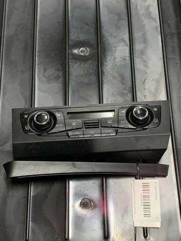 Блок управління пічкою 8T1820043AK VAG