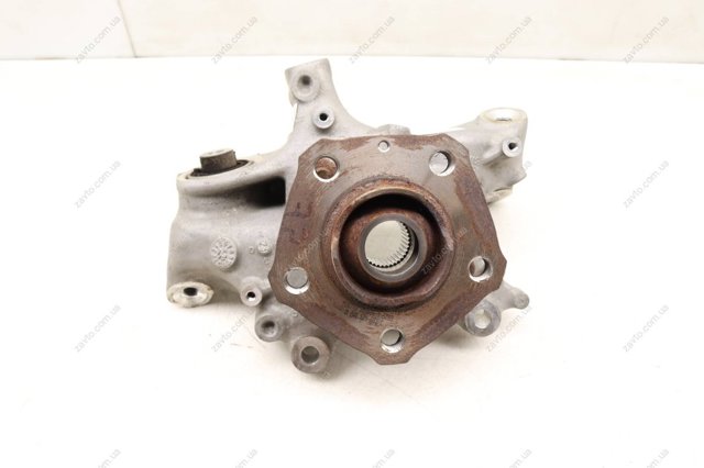 Цапфа поворотна права 8W0505432Q VAG
