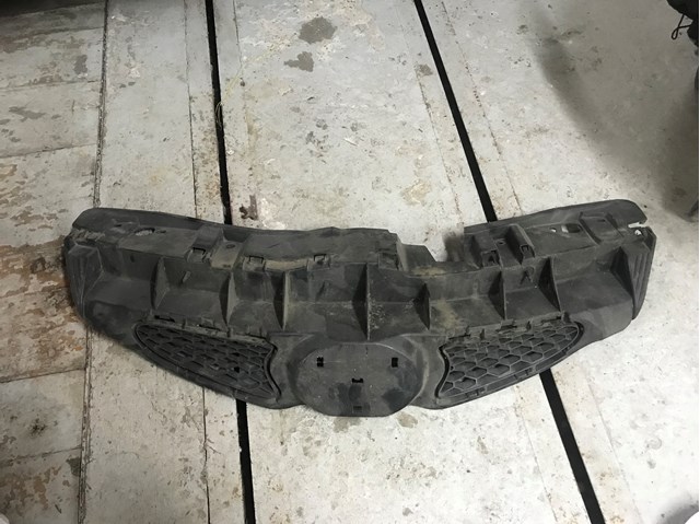 Захисна решітка радіатора 531110H010 TOYOTA