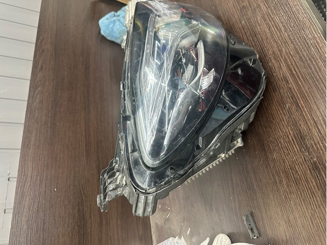 Основна фара - вставка A2139062606 MERCEDES