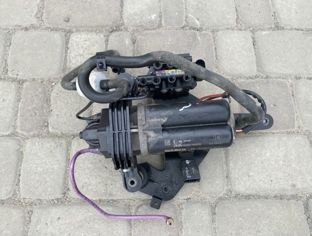 Компресор пневмопідкачкою (амортизаторів) 102791100H TESLA