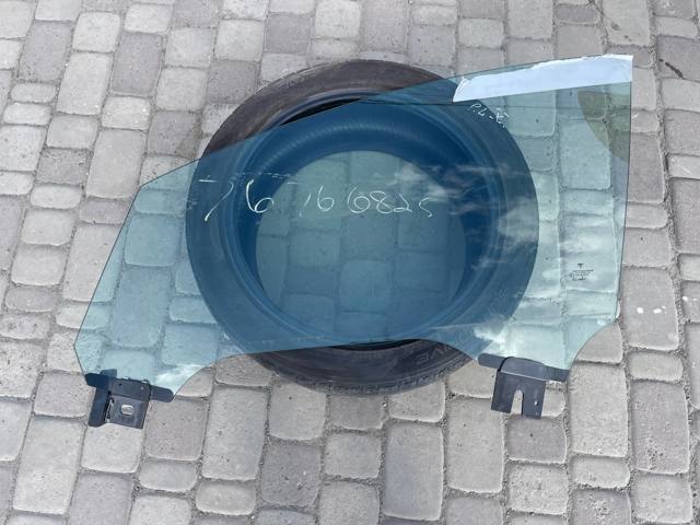 Скло та ущільнювачі скла вітрового правого/лівого 102882200J TESLA