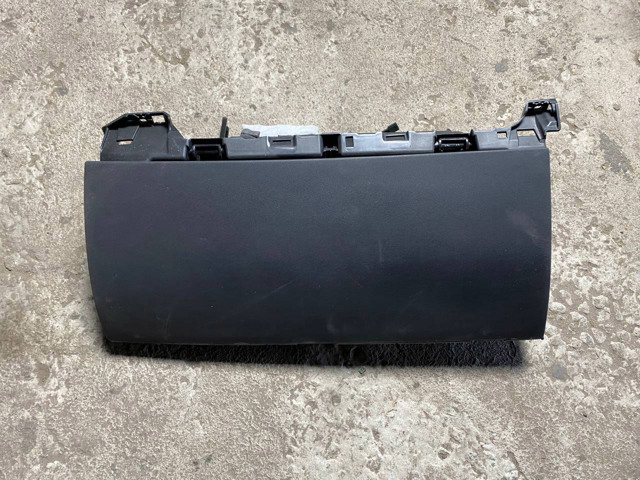 Ящик для рукавичок 108334000H TESLA