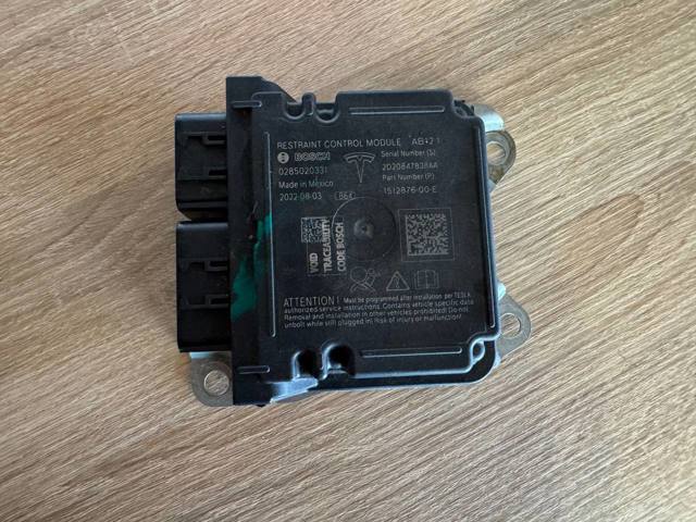 Блок управління airbag 151287600E TESLA