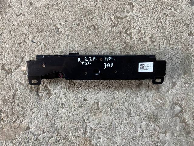 Антена автомобильна 158560100E TESLA