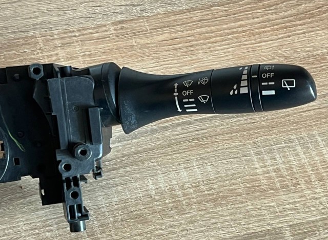 Перемикач підрульовий 255605RL0A NISSAN