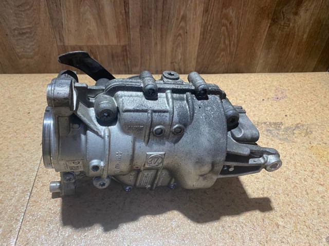 Роздавальна коробка 27107646889 BMW