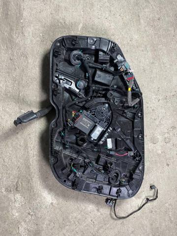 Механізм склопідіймача двері передньої, правої 30747092 VOLVO