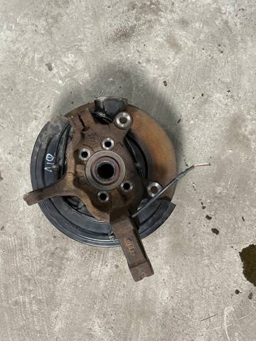 Цапфа поворотного кулака 400141KA1A NISSAN