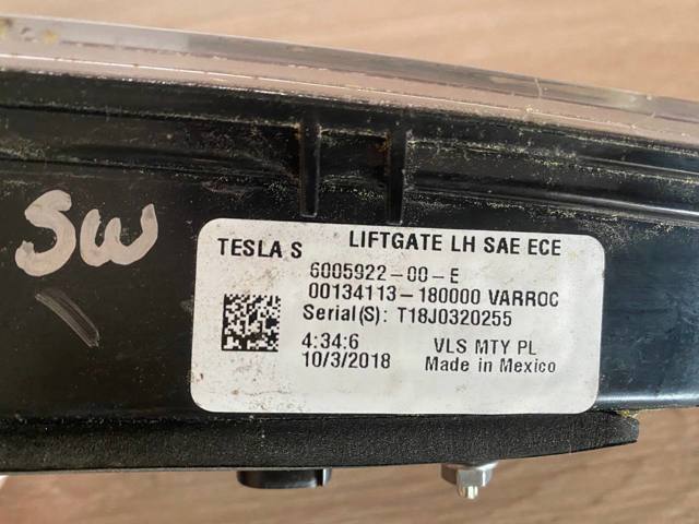 Задня ліва внутрішня фара 600592200E TESLA