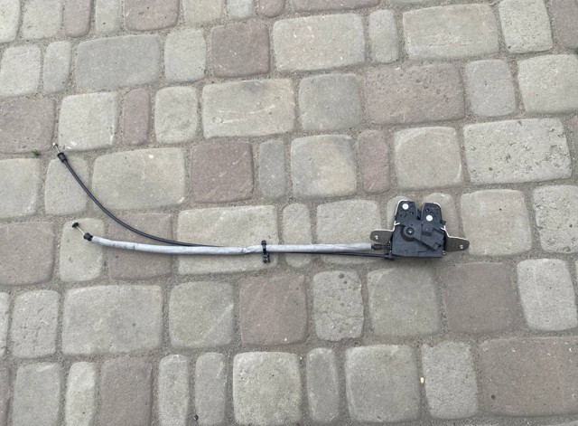 Замок п'ятих дверей 600665400B TESLA