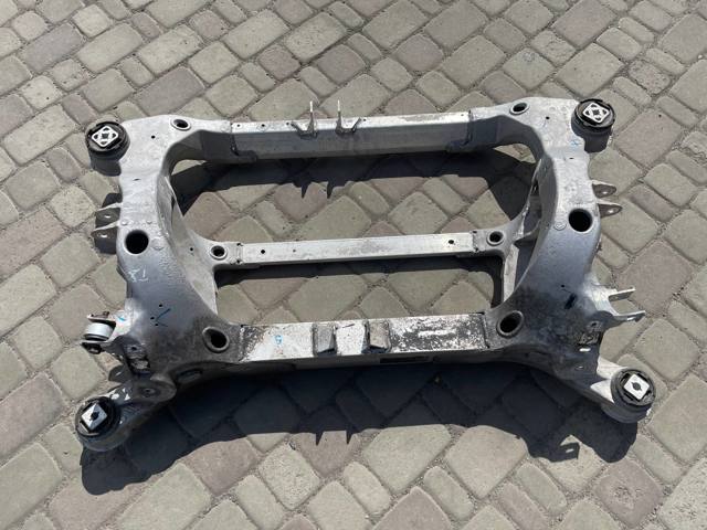 Балка задньої підвіски, підрамник 600701200J TESLA