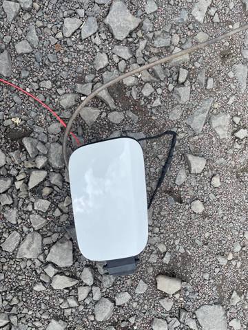 Лючок паливного бака 83A809907A VAG