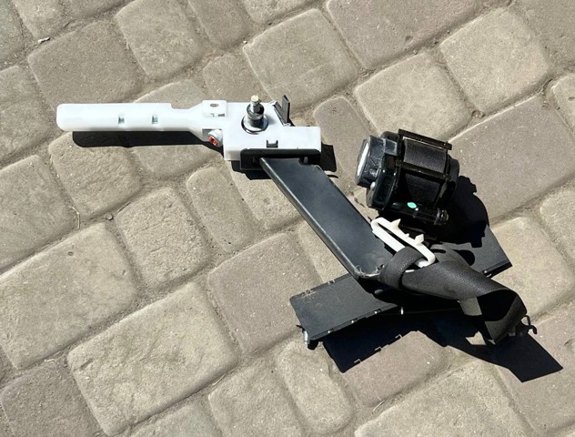 Ремінь безпеки передній правий 868845RL8A NISSAN