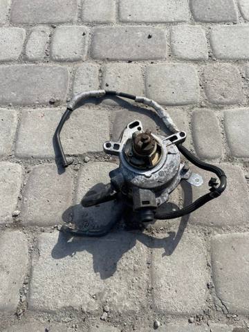 Насос вакуумний DS7G2A451CB FORD