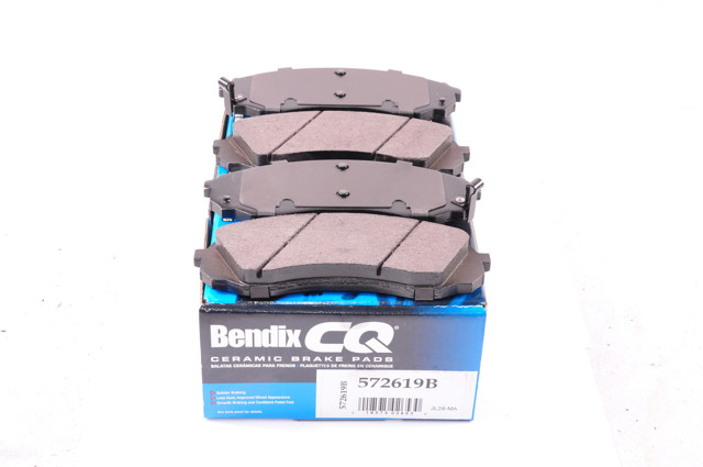 Колодки передні 572619B BENDIX