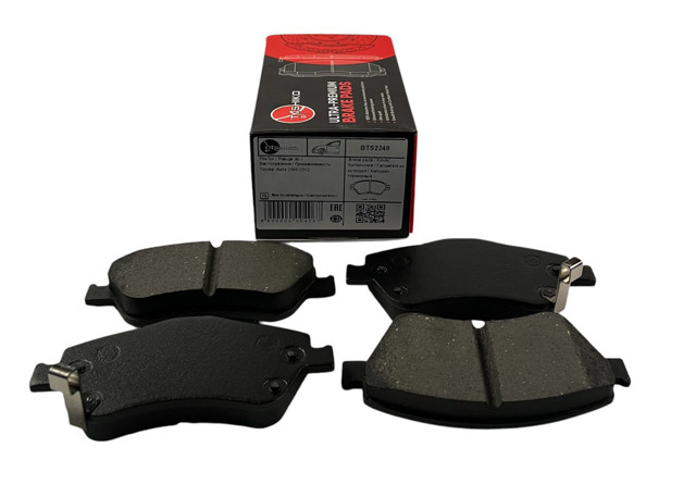 Тормозні колодки Тойота Авенсіс 3