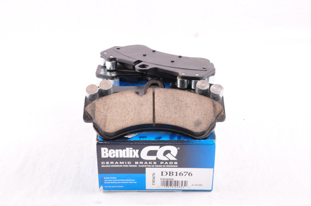 Колодки передні DB1676 BENDIX
