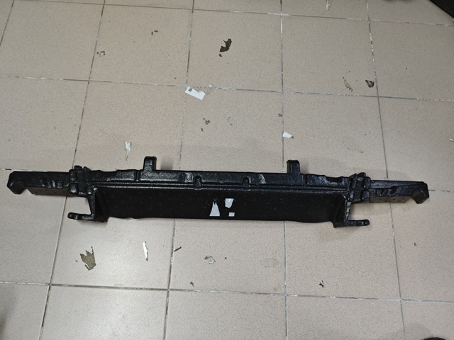 Абсорбер (наповнювач) бампера переднього 8R0807550E VAG