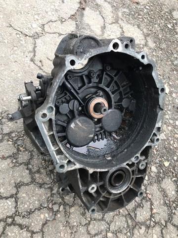 Корпус коробки передач 02Q301107 VAG