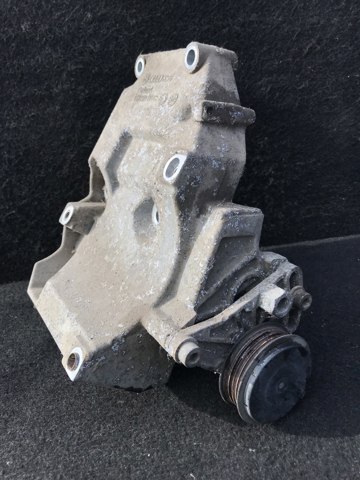 Кронштейн компресора кондиціонера 038260885C VAG