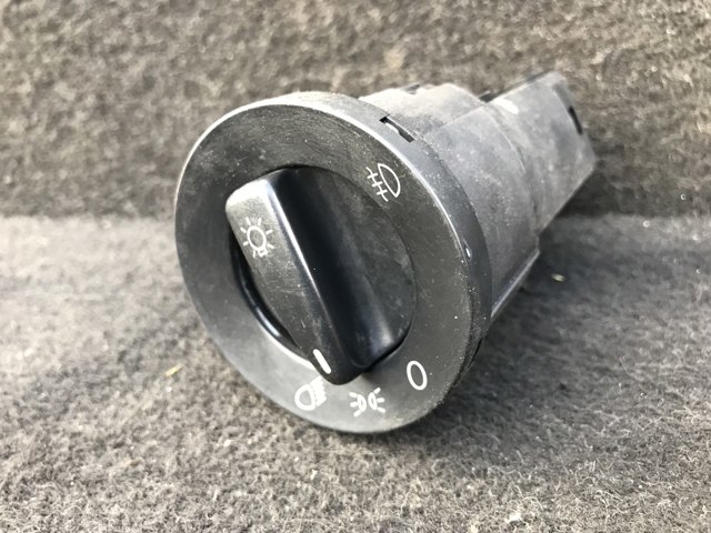 Перемикач світла фар, на "торпеді" 1C0941531 VAG