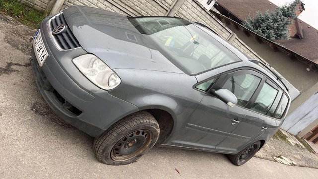 Скло передніх дверей, правою 1T0845202D VAG