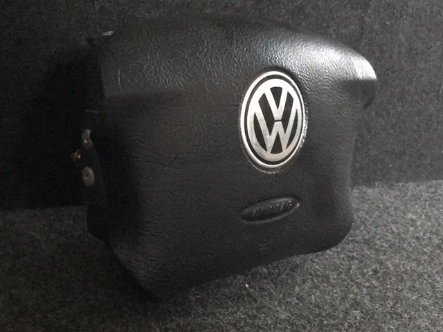 Подушка в кермі 3B0880201M VAG