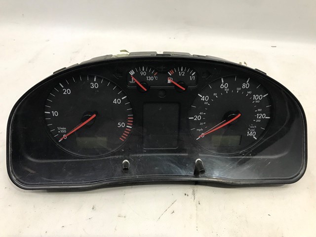 Щиток приладів (комбінація) 3B1919930 VAG