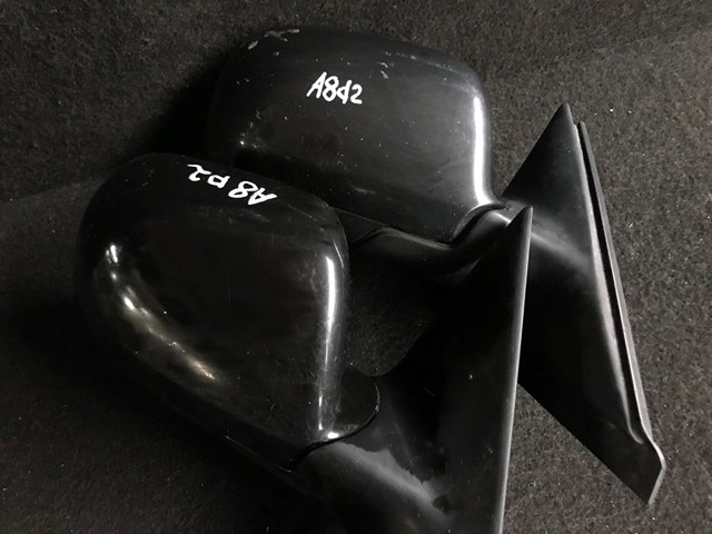 Накладка правого дзеркала заднього виду 4A18575083FZ VAG