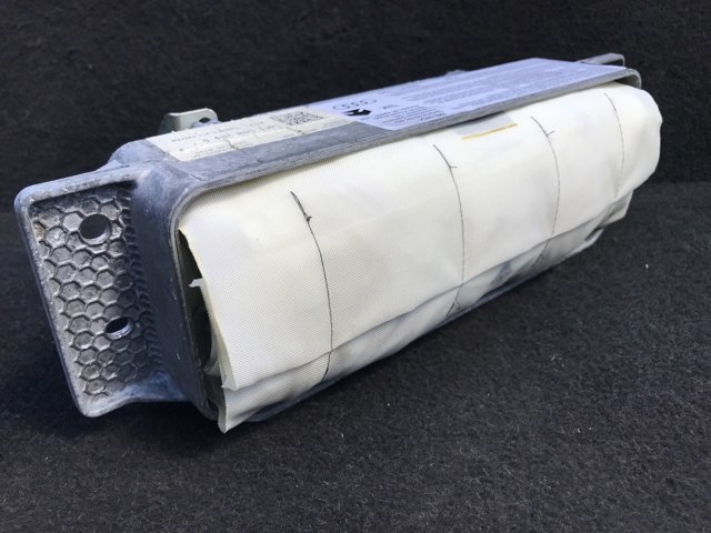Установка подушки безпеки пасажира 4F1880204D VAG